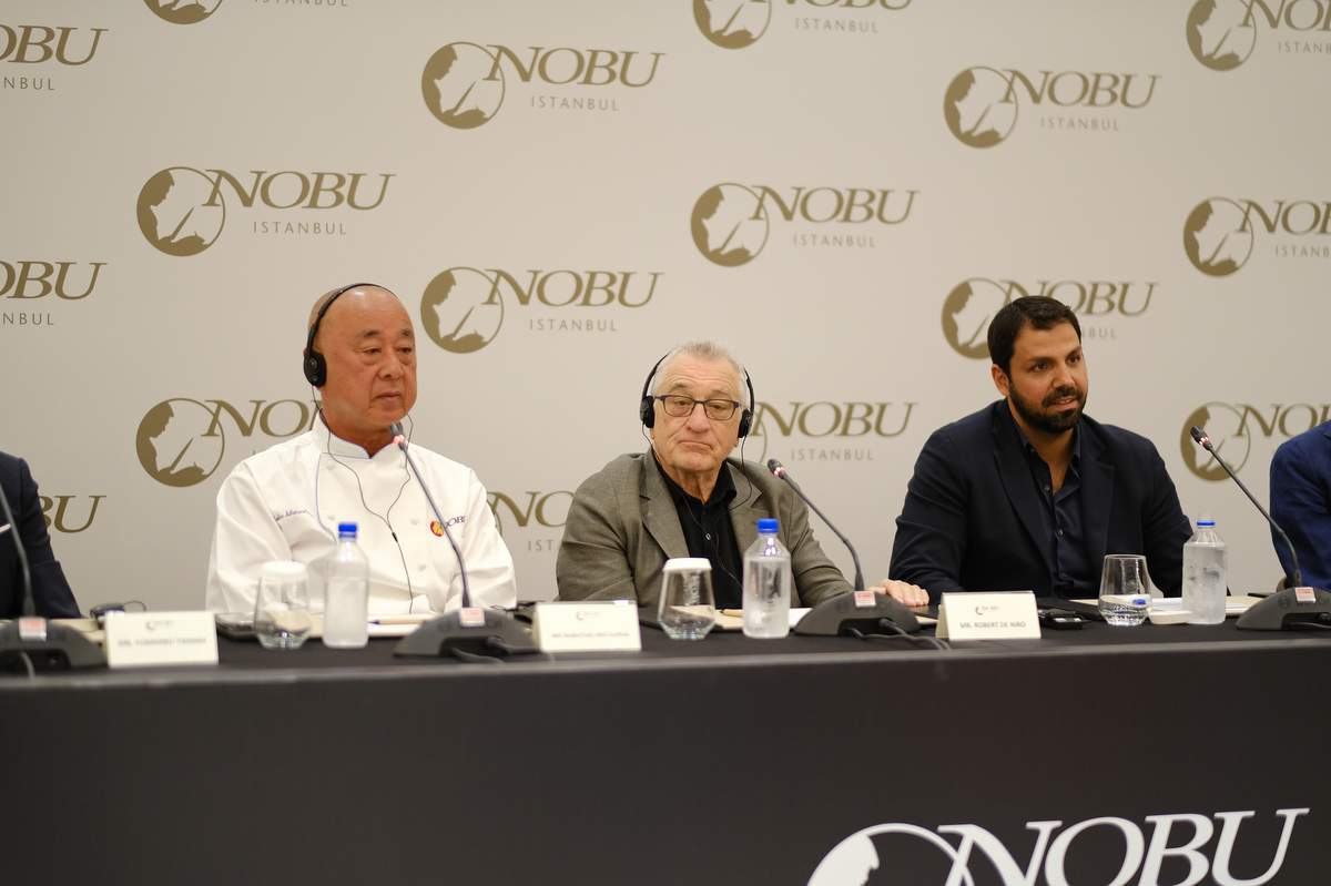 Nobu Geleneksel Sake Seremonisi Robert De Niro’nun katılımıyla gerçekleşti